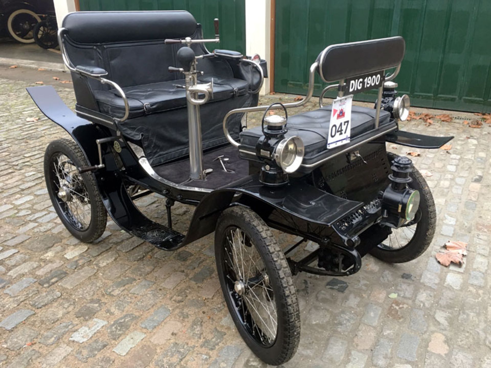 1900 De Dion Bouton Type E Vis-a-Vis