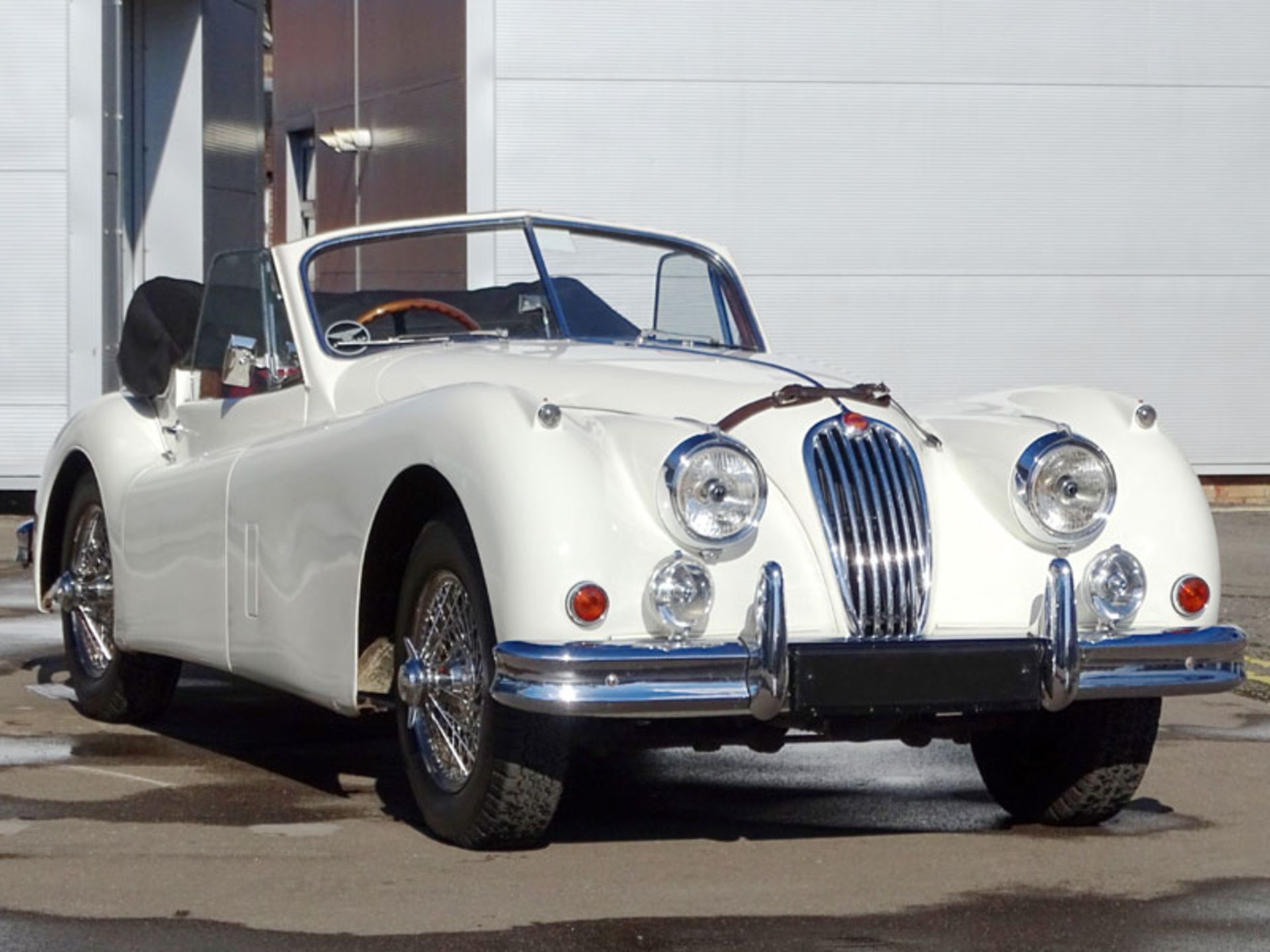 1955 Jaguar XK140 SE Drophead Coupe