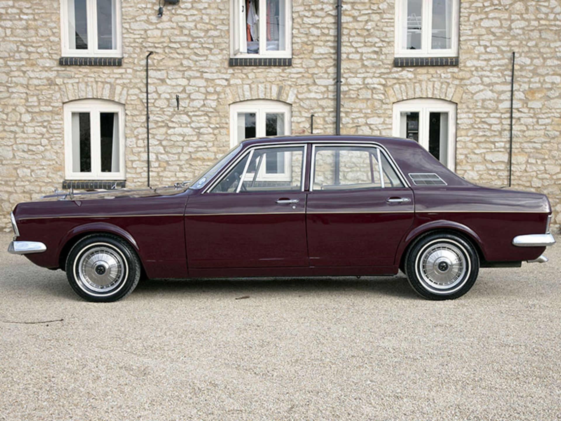 1968 Ford Zodiac MKIV Executive Saloon - Image 2 of 7