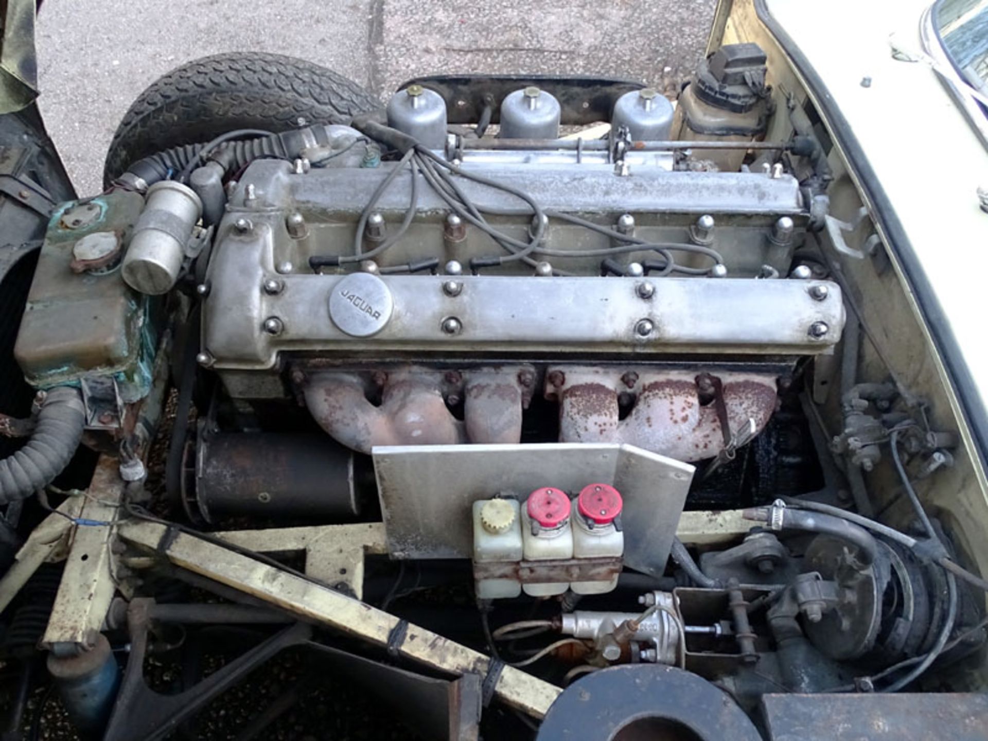 1963 Jaguar E-Type 3.8 Roadster - Image 7 of 11