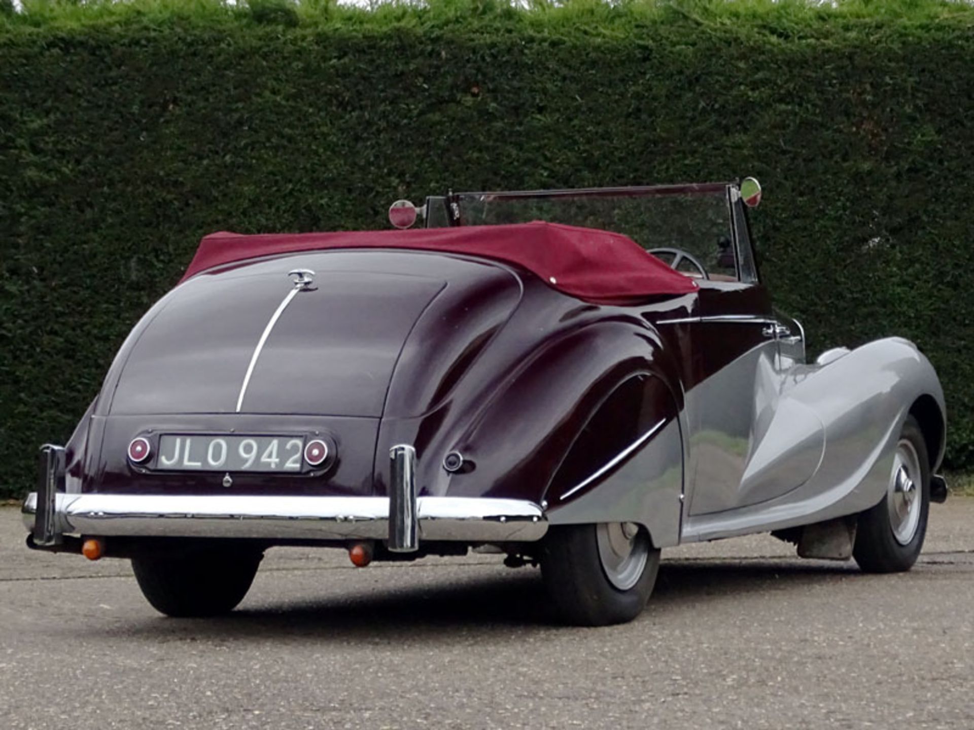 1947 Bentley MK VI Vanden Plas Drophead Coupe - Image 6 of 17