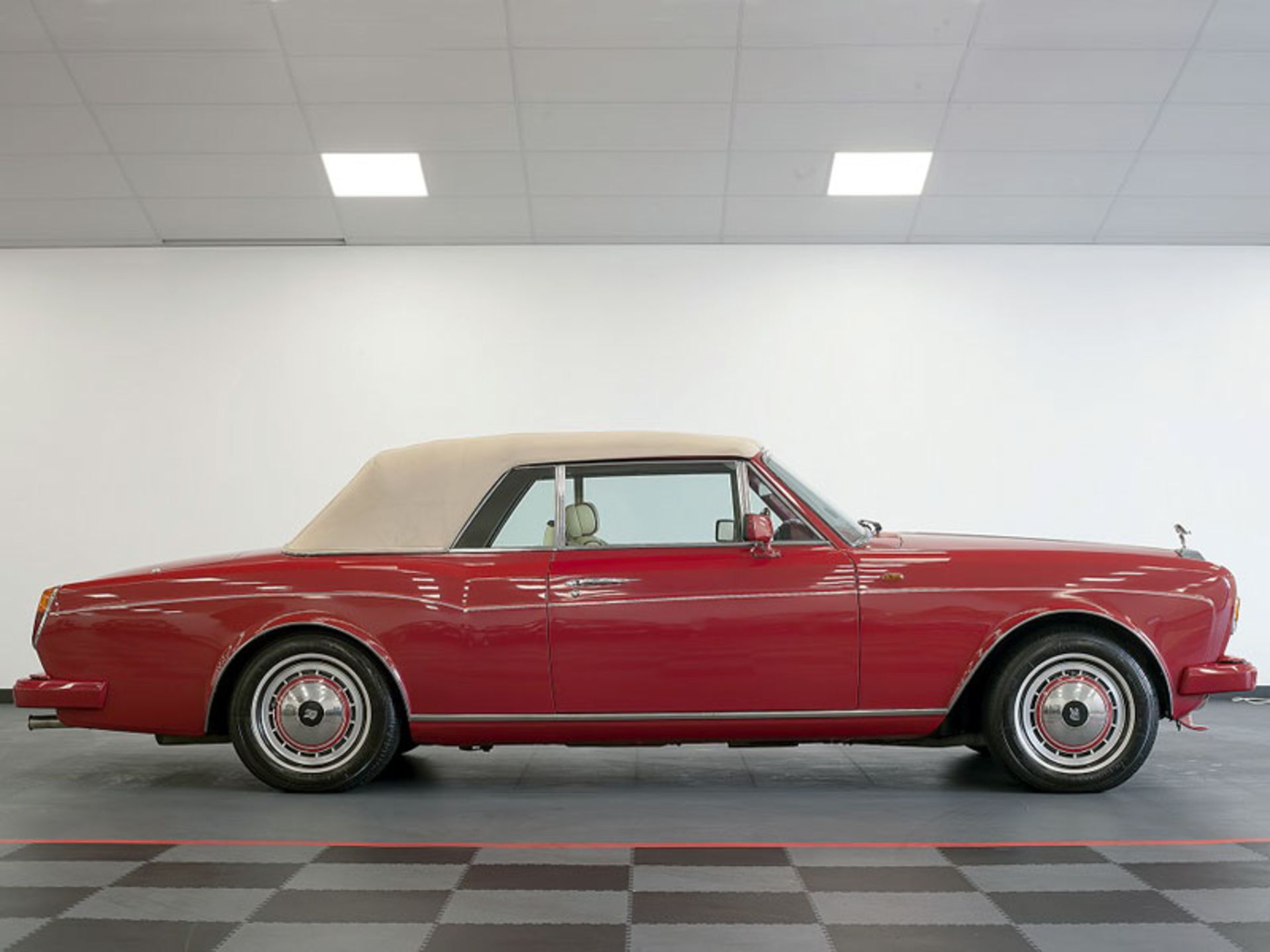 1990 Rolls-Royce Corniche III Convertible - Image 2 of 7