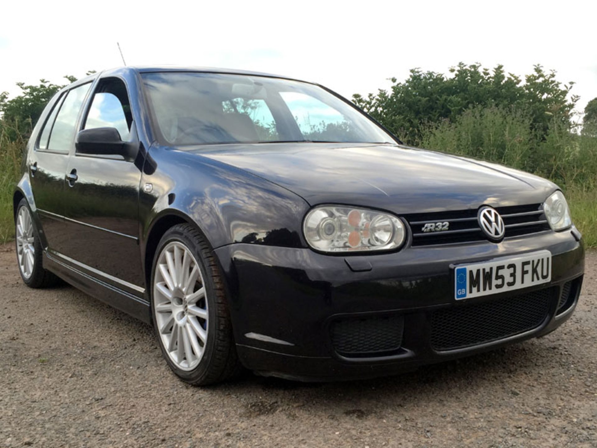 2003 Volkswagen Golf R32