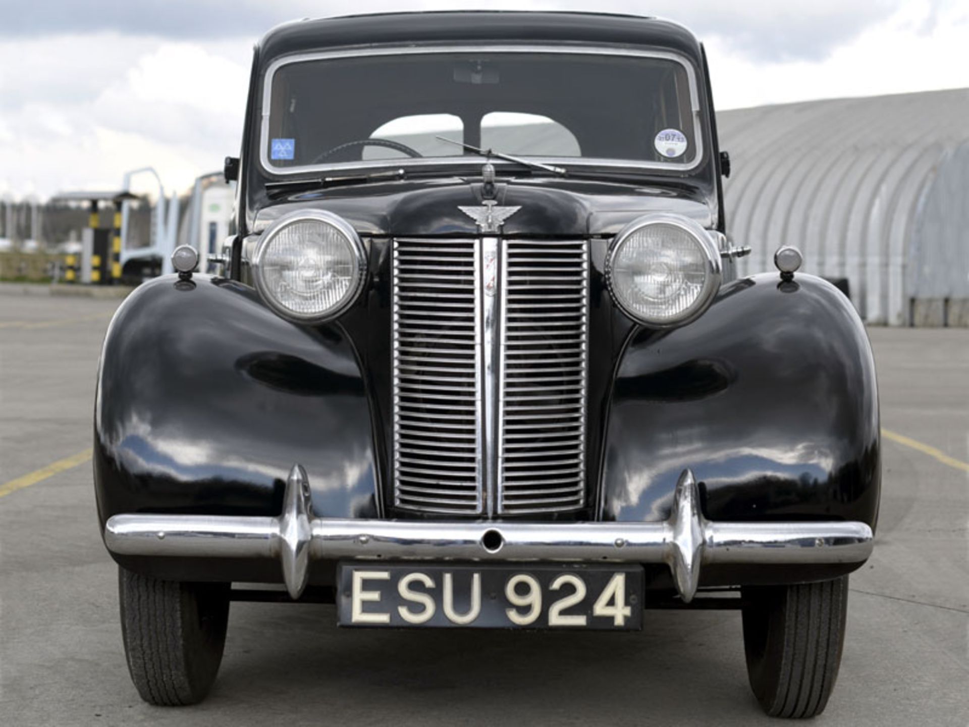 1946 Austin 10/4 Saloon - Image 2 of 6