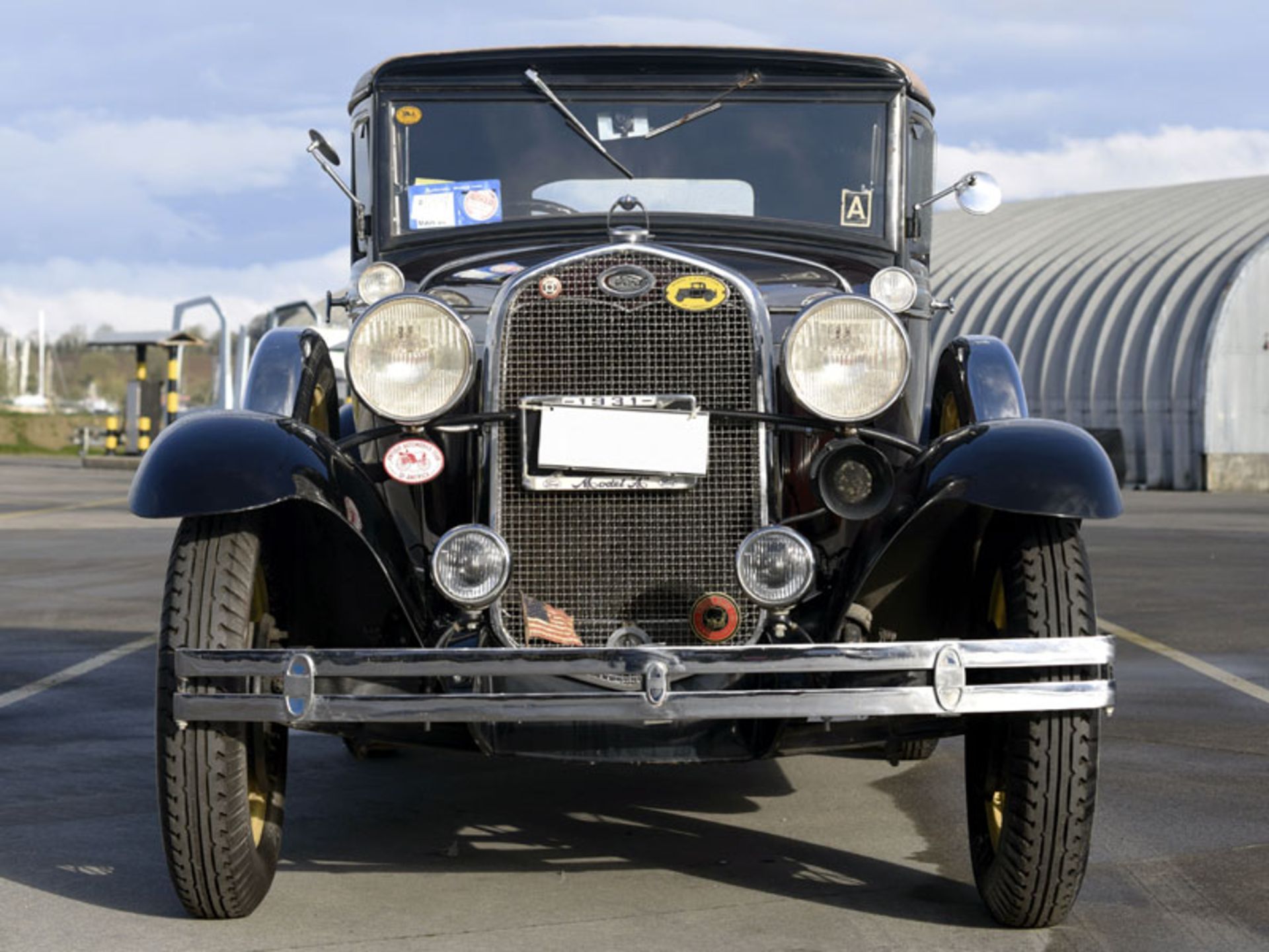 1931 Ford Model A Saloon - Image 2 of 6