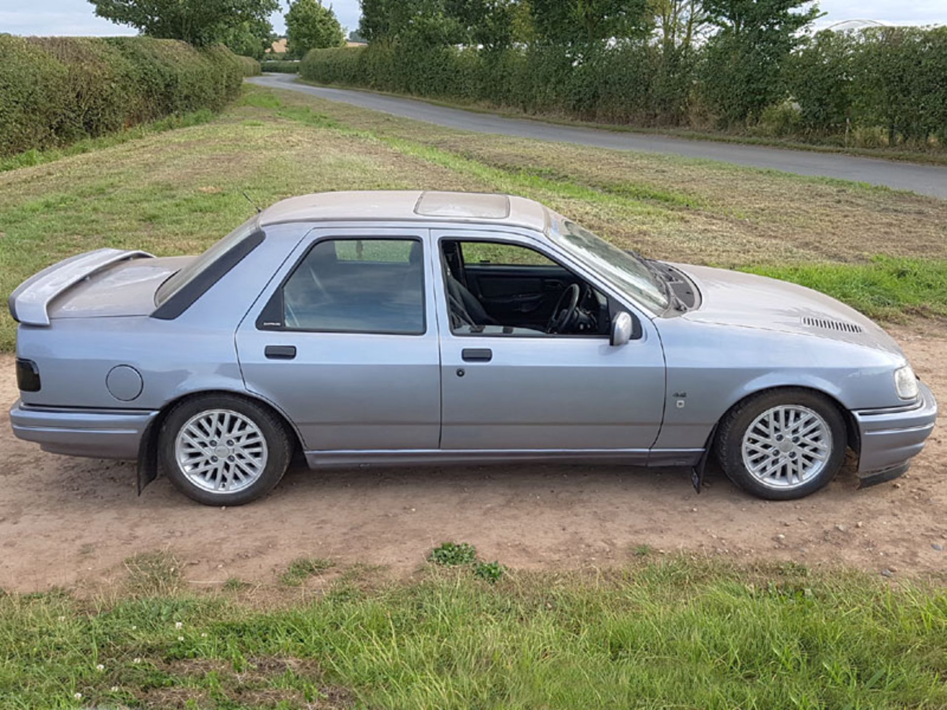 1991 Ford Sierra Sapphire RS Cosworth - Image 3 of 4