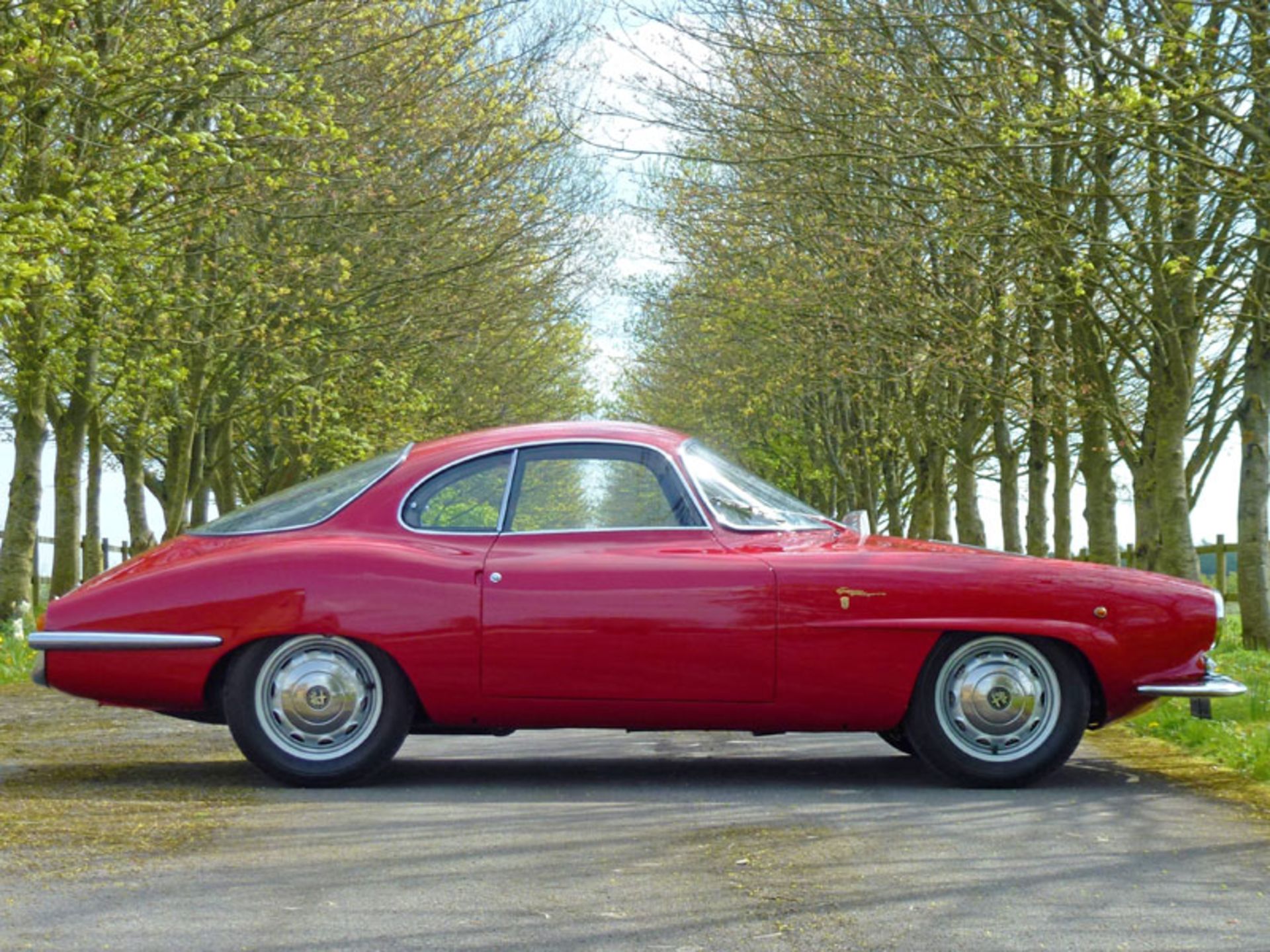 1961 Alfa Romeo Giulietta Sprint Speciale - Image 2 of 12