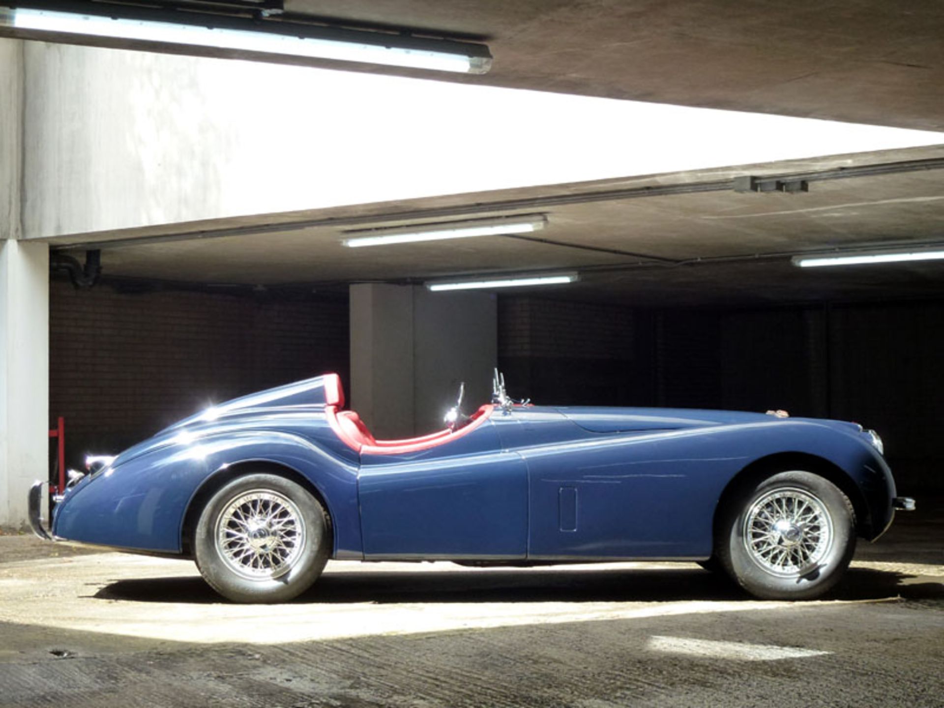 1954 Jaguar XK120 SE Roadster - Image 14 of 16