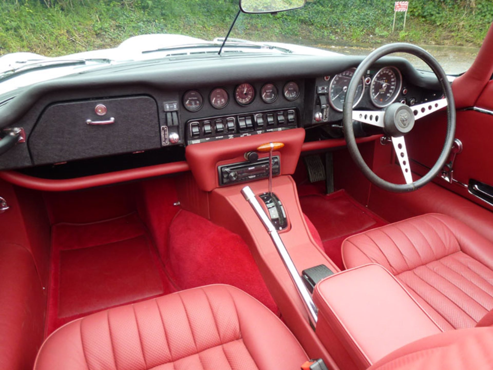 1974 Jaguar E-Type V12 Roadster - Image 7 of 13