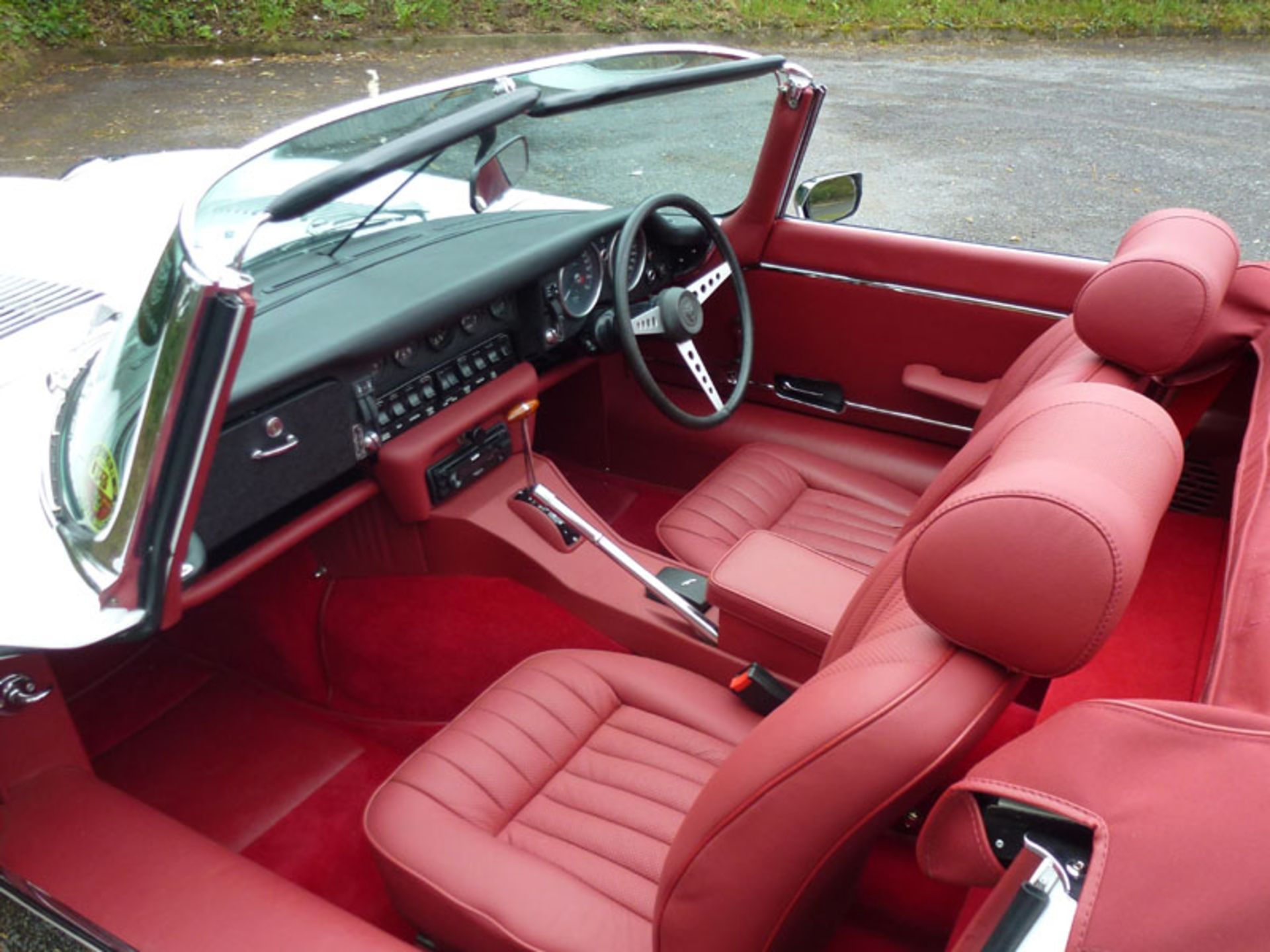 1974 Jaguar E-Type V12 Roadster - Image 6 of 13