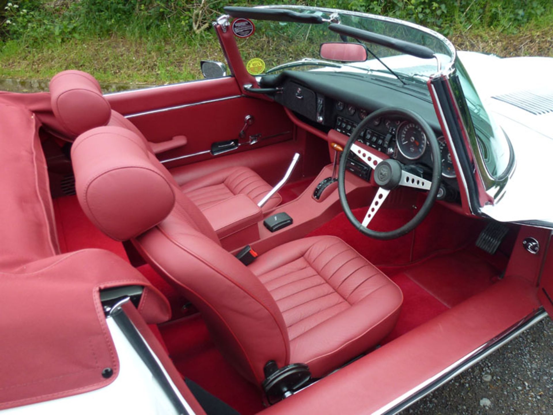 1974 Jaguar E-Type V12 Roadster - Image 5 of 13