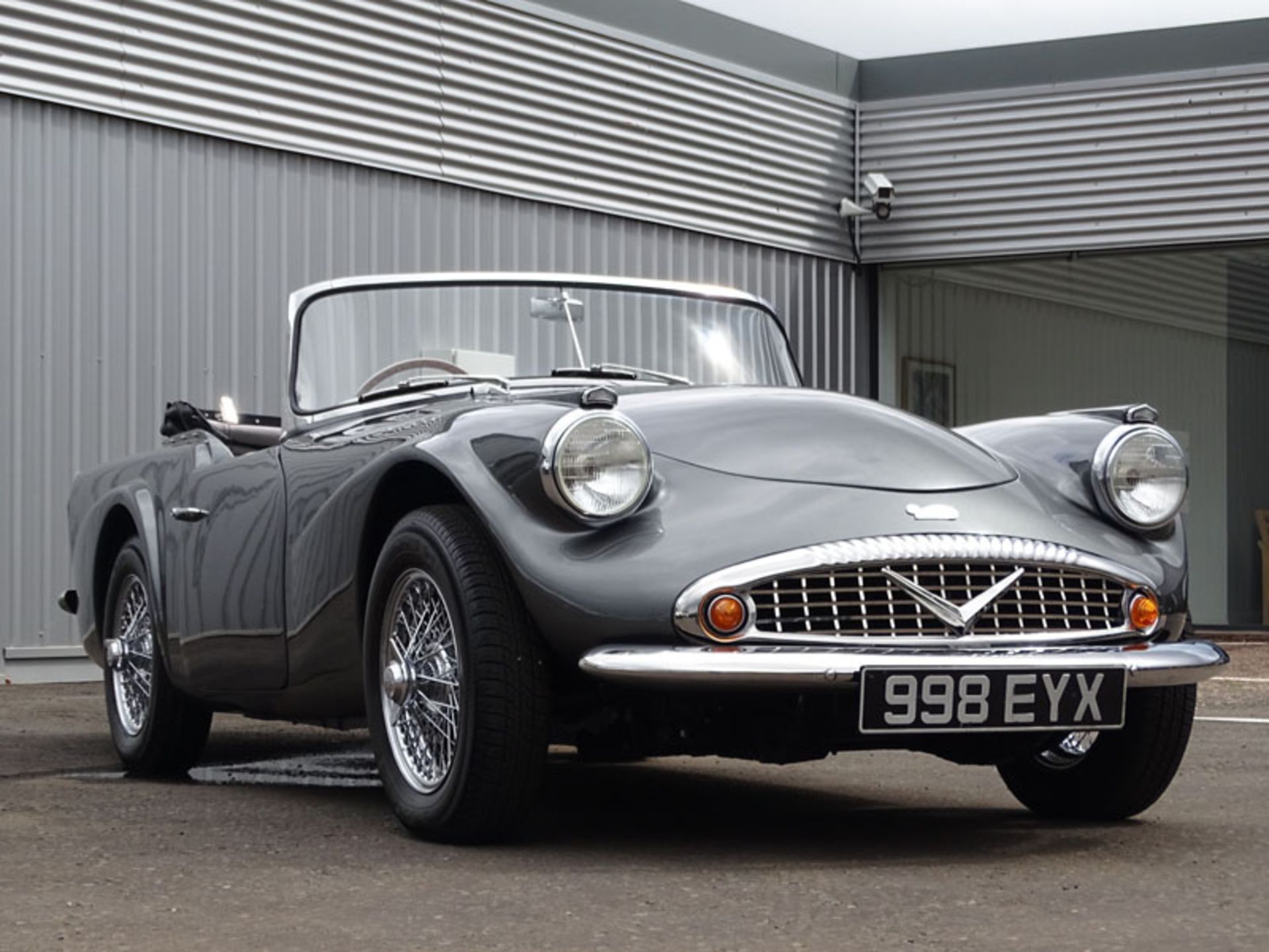 1961 Daimler SP250 Dart