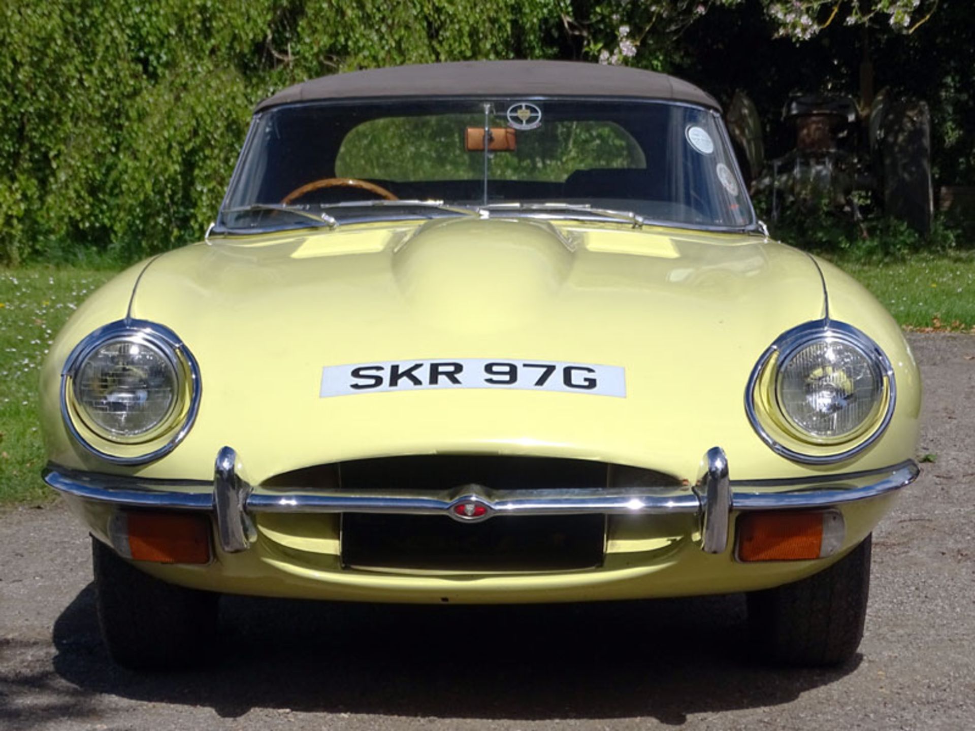 1969 Jaguar E-Type 4.2 Roadster - Image 2 of 12