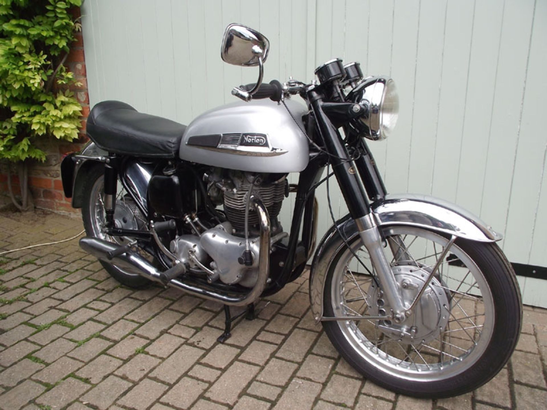 1964 Norton Dominator 650 SS - Image 2 of 5