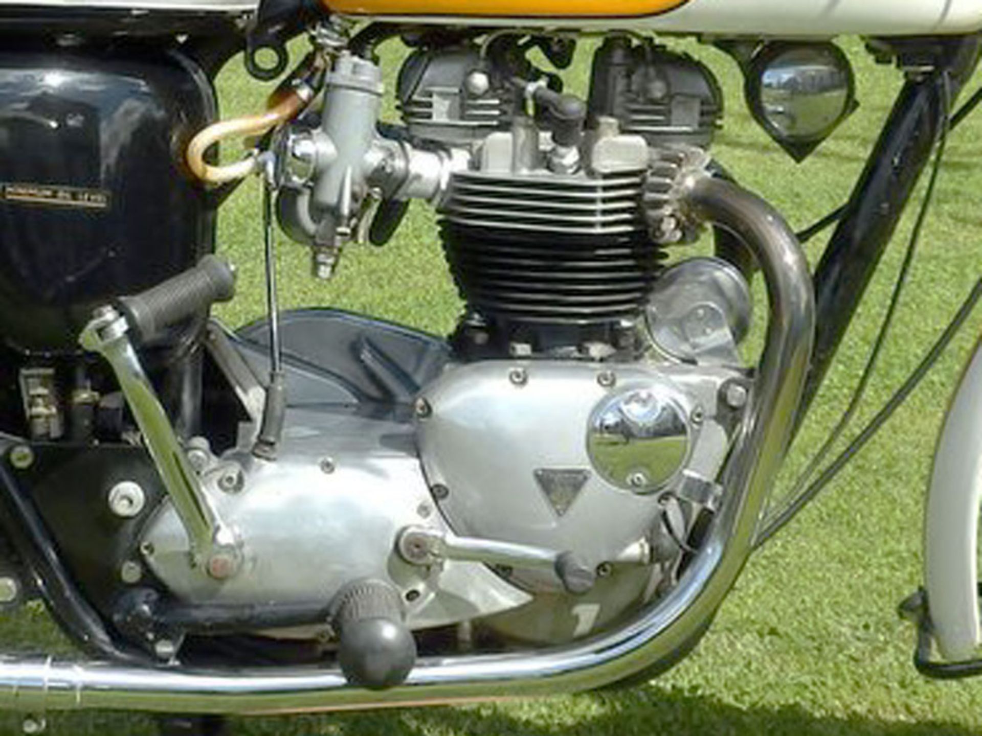 1964 Triumph T120 Bonneville - Image 3 of 4