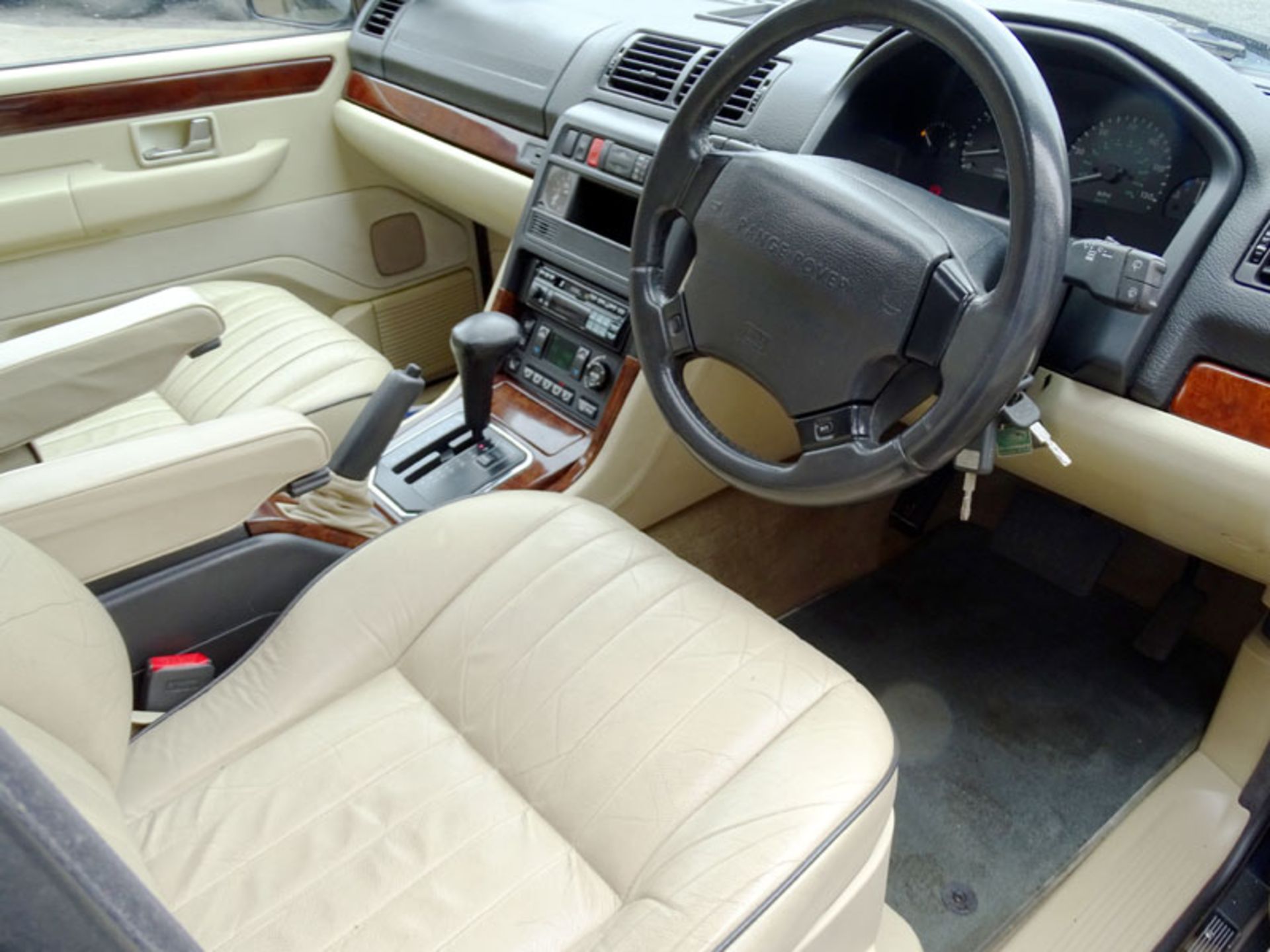 1998 Range Rover 4.0 SE - Image 3 of 4