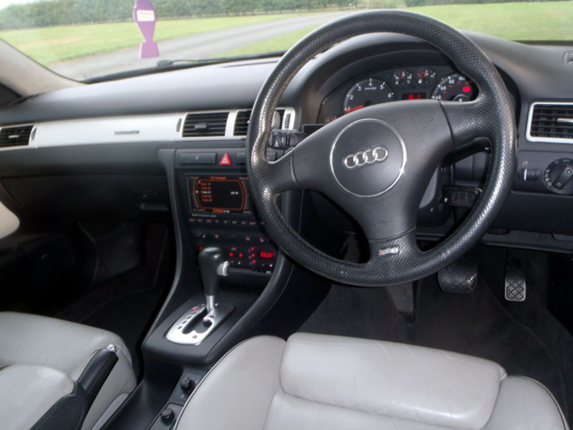 2003 Audi RS6 Avant - Image 3 of 4