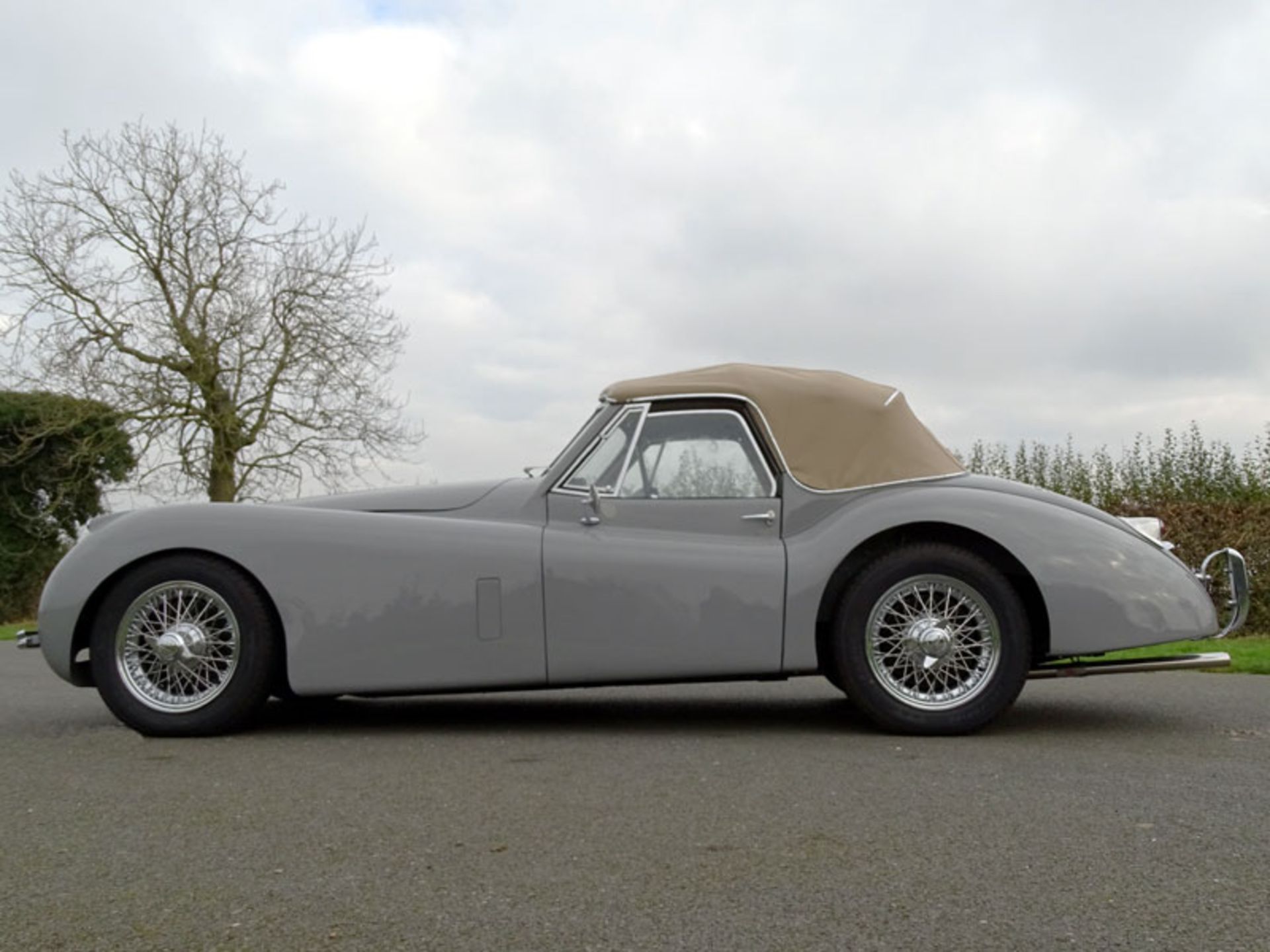 1953 Jaguar XK120 Drophead Coupe - Image 2 of 9