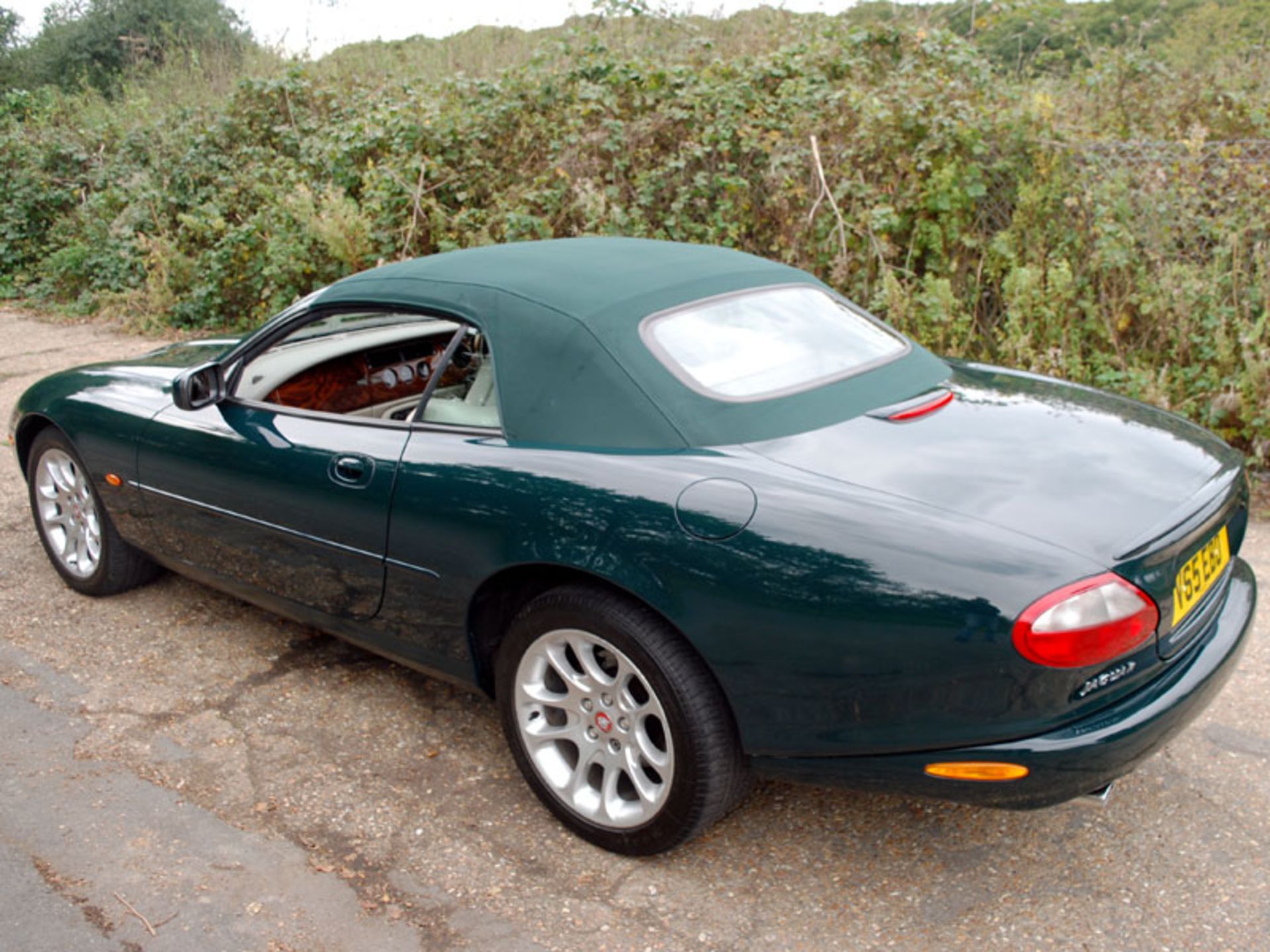 2000 Jaguar XKR Convertible - Image 4 of 7