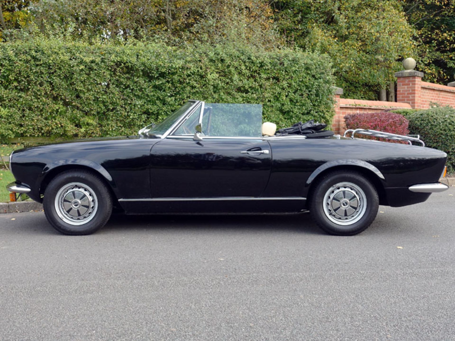 1977 Fiat 124 Spider - Image 3 of 8