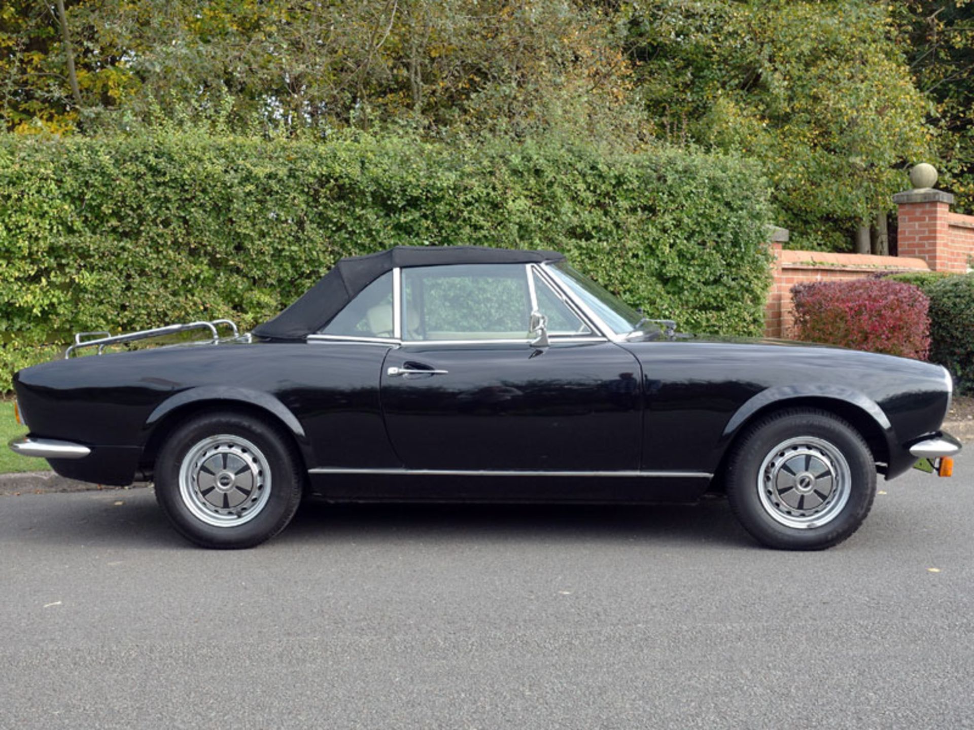 1977 Fiat 124 Spider - Image 4 of 8