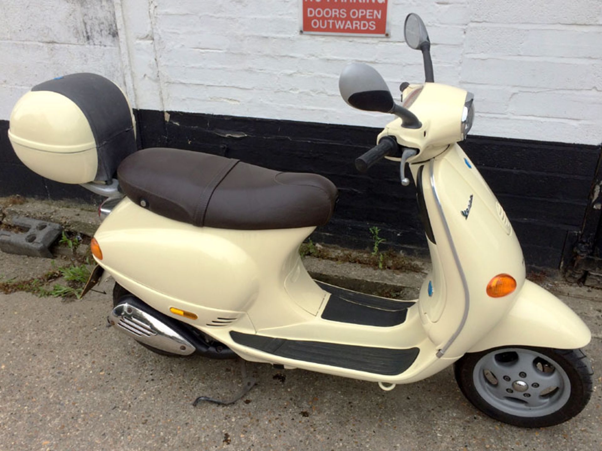 1999 Vespa ET4 - Image 2 of 2