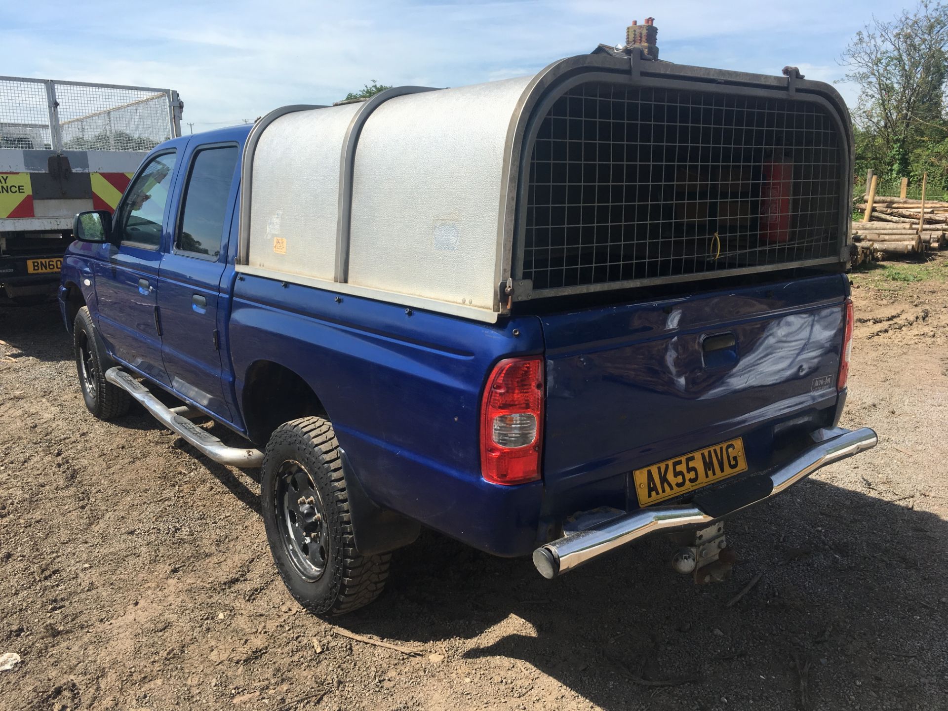 Mazda B2500TD 4X4 double cab pick-up truck, Date of Registration: 29.8.2005, Registration No: AK55 - Image 2 of 7