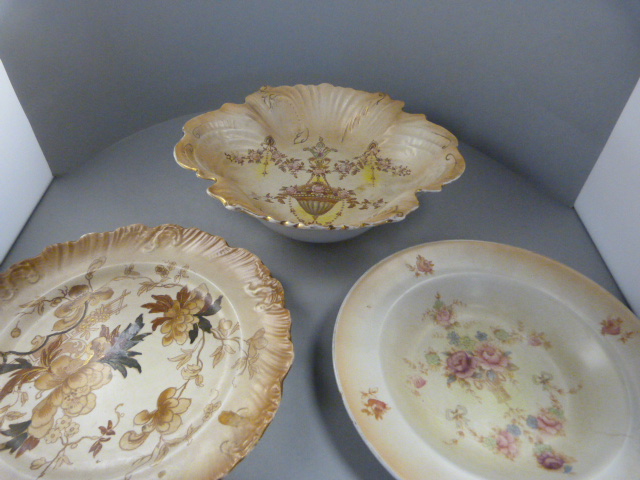 A quantity of Crown Devon ware to include platters, bowls and a pot - Image 2 of 3