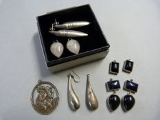 A quantity of 925 earrings to include a pair with Lapis Lazuli stone and Black onyx