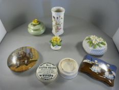 A small quantity of decorative china to include a vintage Toothpaste pot, Royal Winton and Royal