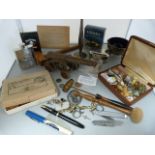 A Tray containing small amount of silver, Metal figure if a canon, Gavel, Seal, pens and a 9ct