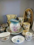 A Small quantity of collectable china to inc Wedgwood, Spode Etc