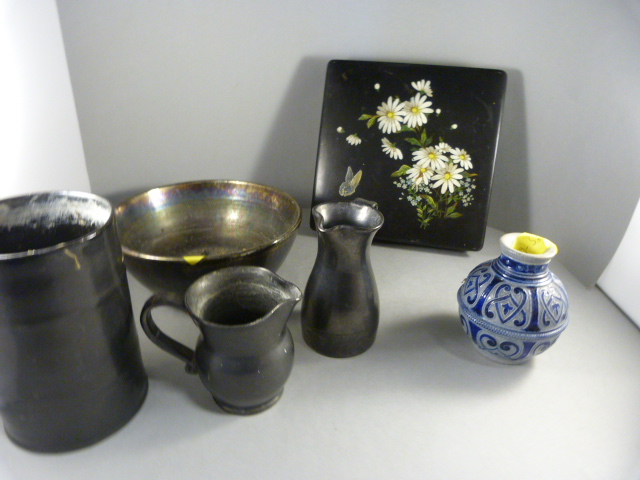 Art Deco style 'Gresley Roulette' jug and Bowl, black china and a lacquered box - Image 3 of 4