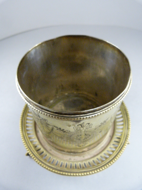 A Silverplated Tobacco jar made by Henry Wilkinson & Co. - Image 2 of 4
