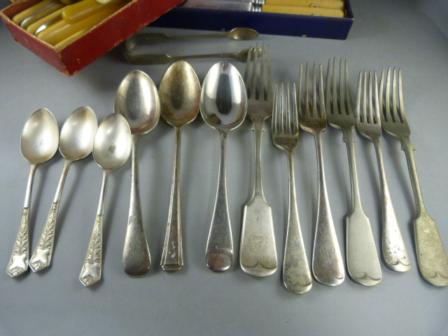 A small quantity of silverplated cutlery along with two boxed sets of knives - Image 4 of 4
