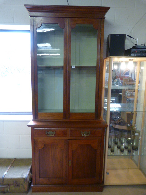 A Small mahogany dresser with glass cabinet over - Image 3 of 3