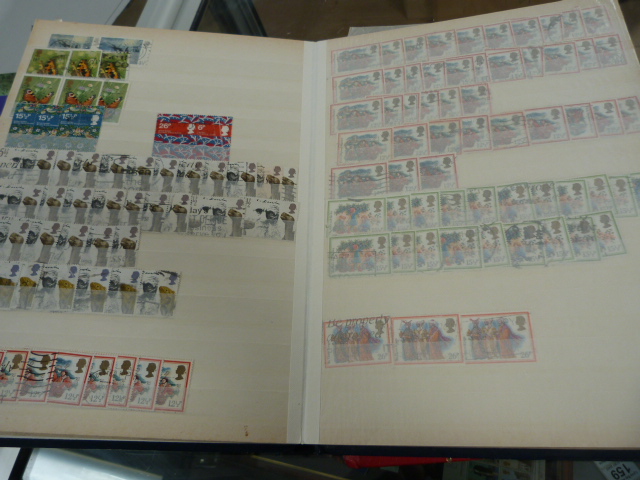 Quantity of stamps British and USA - some mints sets - Image 8 of 9