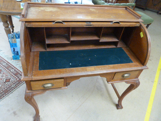 American style desk with Tamber roller - Image 2 of 4