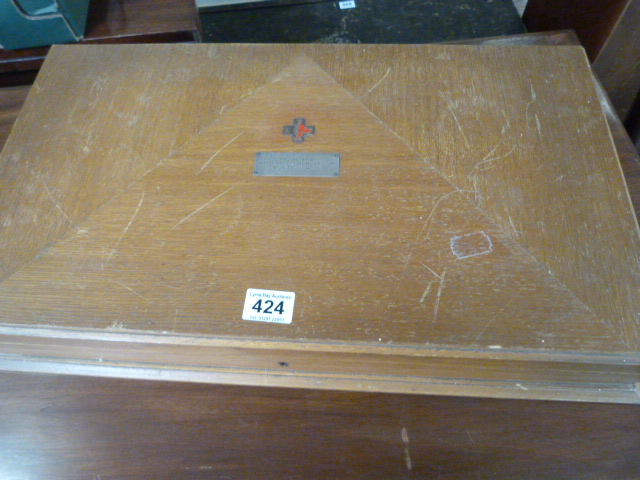 Empty canteen cutlery box with silvered plaque bearing the words ' Officers of the VAD' - Image 3 of 4