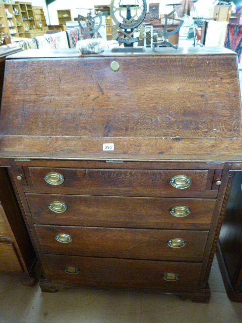 Oak Bureau of three drawers