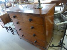 Mahogany Chest of 5 drawers