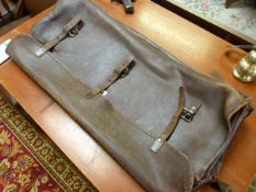 Vintage leather carry bag