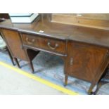 Inlaid mahogany kneehole desk