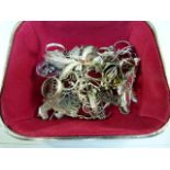 White metal trinket box containing various amount of hallmarked silver jewellery - Rings,