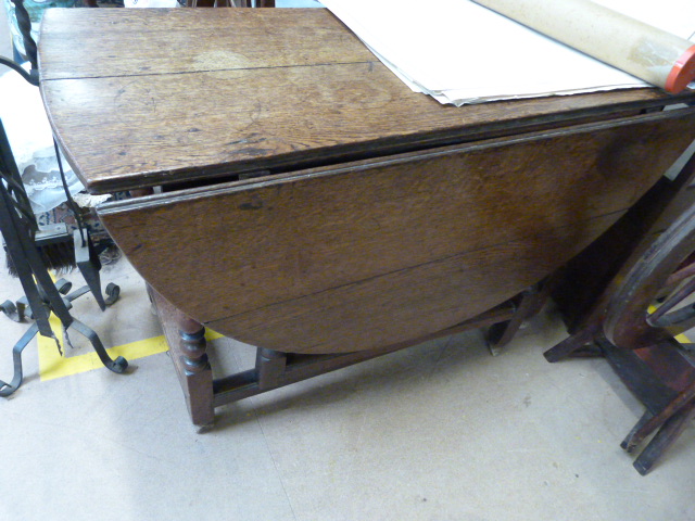 Long oak Gateleg table