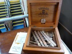 Tabacalera Humidor Cigar box from the Philippines - containing 14 Cigars