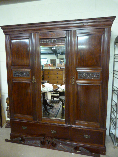 Mahogany Triple wardrobe with mirrored doors