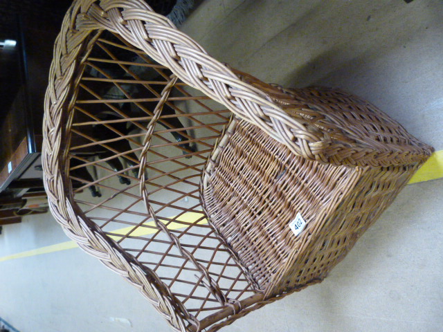 A Childs wicker chair - Image 2 of 3