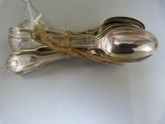 12 Silver kings pattern teaspoons by William Hutton & Sons Ltd Sheffield dated 1909. Each spoon