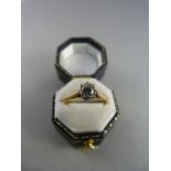 18ct yellow Gold Diamond Soliaire ring Gross weight 2.1g